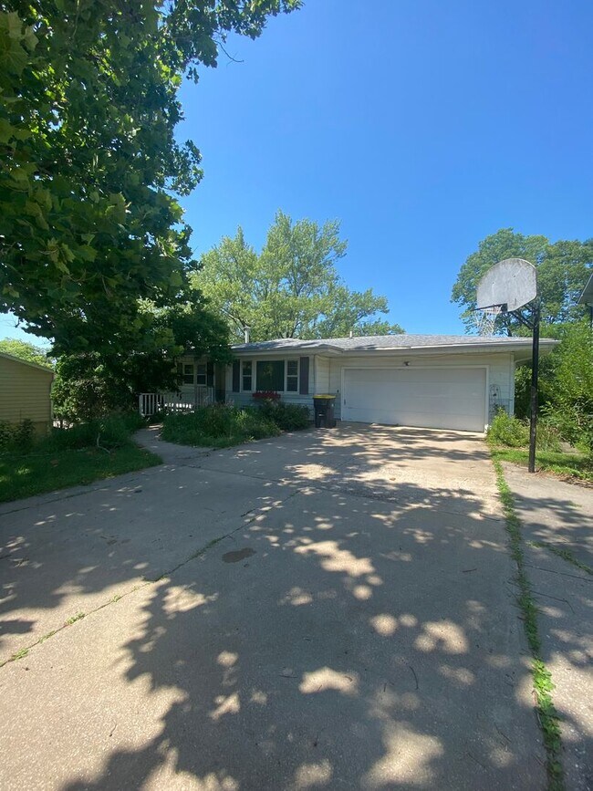 Building Photo - $2,200 | 4 Bedroom, 2 Bathroom Multi Floor House | No Pets | Available for August 1st, 2026 Move In!