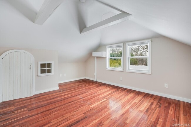 Building Photo - 18 Ketcham Dr