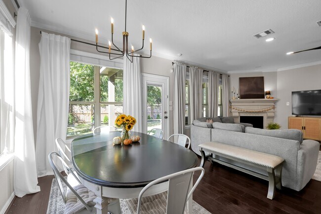 Building Photo - 339 Capriccio Ln