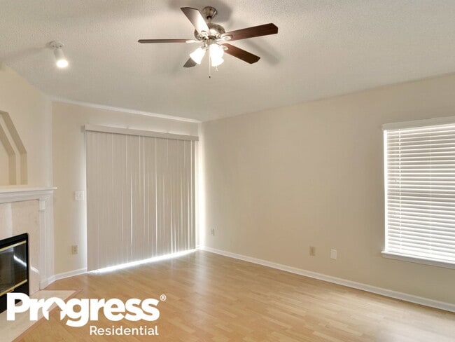 Building Photo - 12440 Weyburn Ct