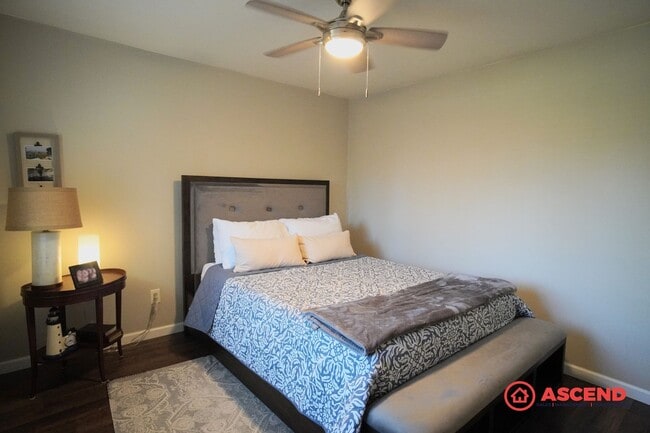 Building Photo - FULLY FURNISHED, Beautiful Home Located In Rosedale Area!