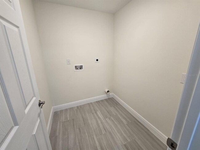 Building Photo - 560 Sumner Ave