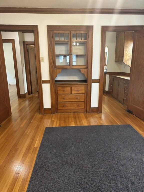 Building Photo - 33 Amsden St