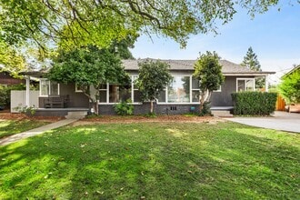 Building Photo - Heart of Sacramento ~~Duplex for RENT!