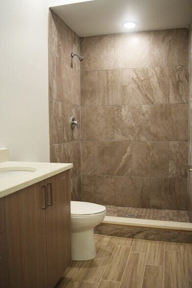 Building Photo - 6144 S University Ave