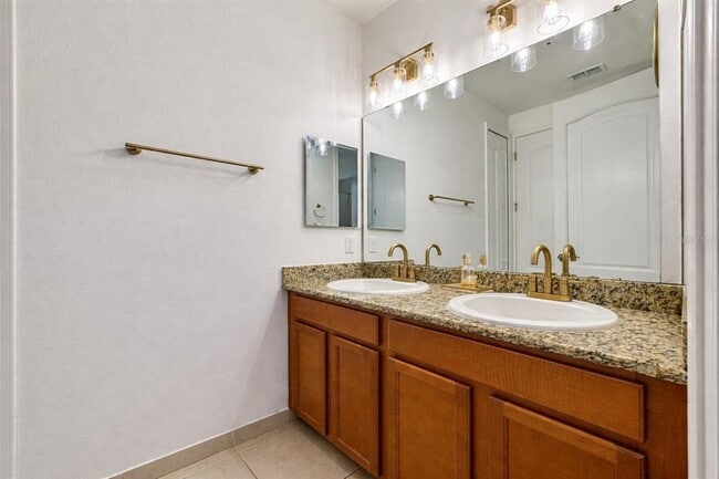 Building Photo - 8458 Kelsall Dr