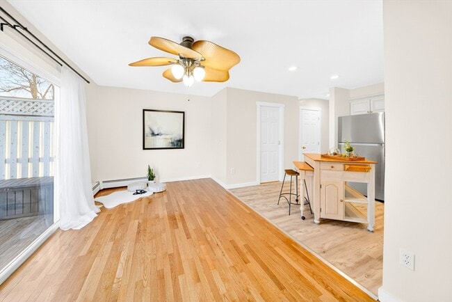 Building Photo - 82 Camelot Dr