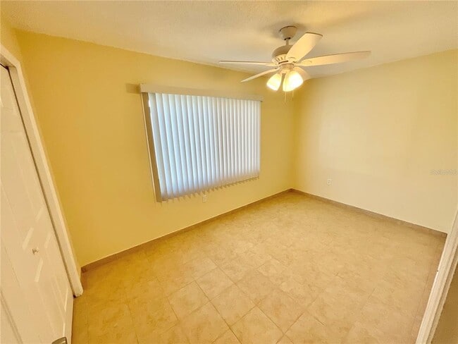 Building Photo - 3127 Corona Dr