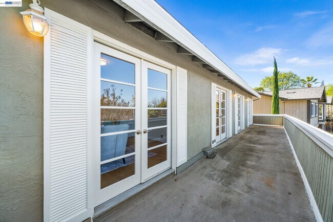 Building Photo - 4262 Tamur Ct