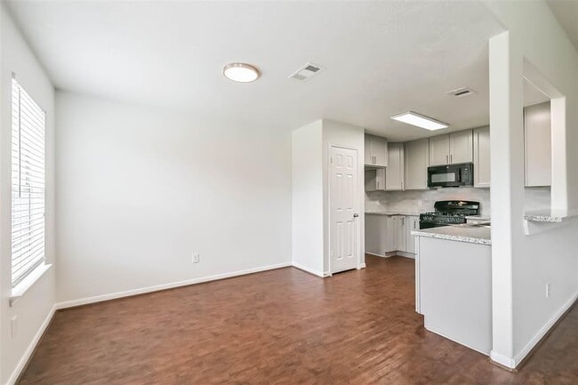 Building Photo - 3306 Barnes Ln