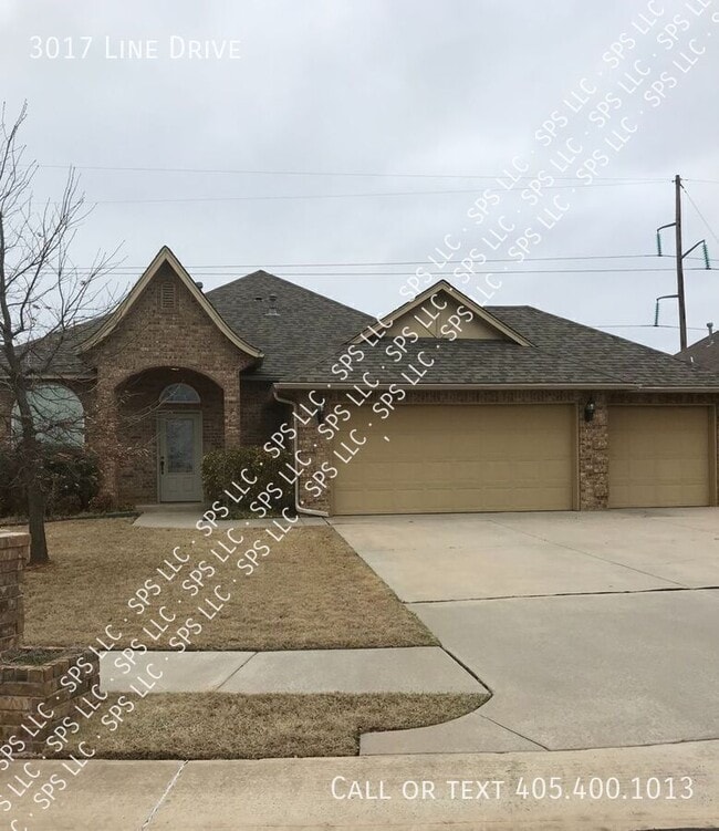 Building Photo - 3017 Line Dr