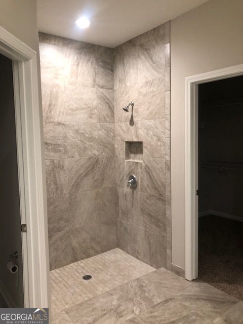 Building Photo - 122 Gary Cir