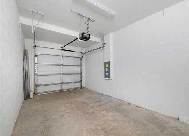 Building Photo - 5199 Forum Blvd