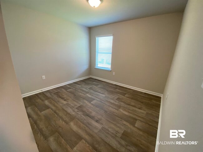 Building Photo - 8018 Irwin Loop