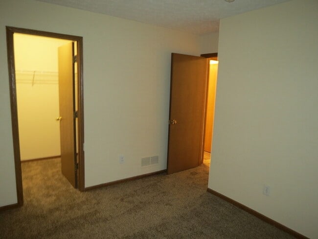 Building Photo - 4012 Cailin Dr