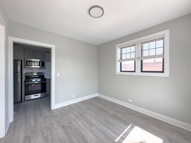 Building Photo - 378 Hazel Ave