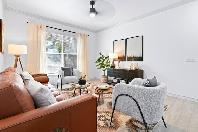 Building Photo - Anthem Town East