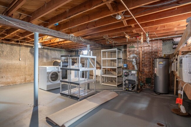 Building Photo - The Westgate Ranch