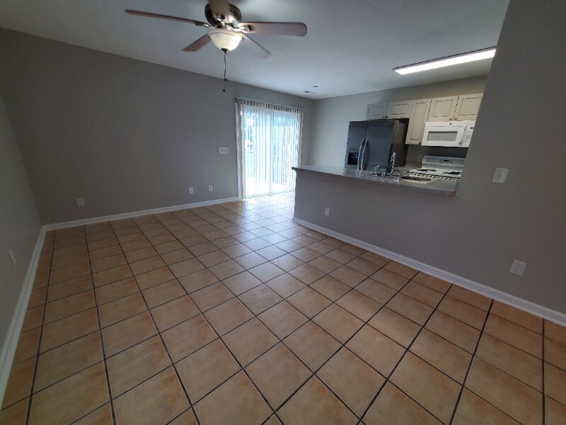 Building Photo - 4093 Mica Ave