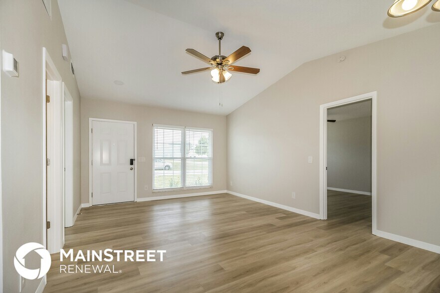Building Photo - 3210 Shingler Terrace