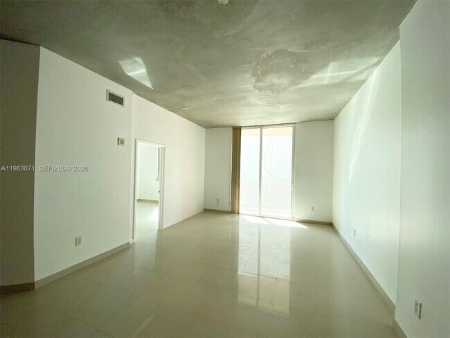 Building Photo - 2275 Biscayne Blvd