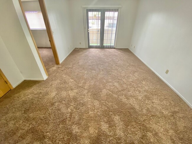 Building Photo - 1 BEDROOM / 1 BATH GATE COMMUNITY/ LOCATED...