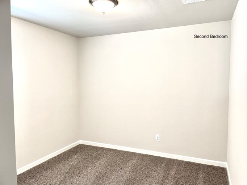 Building Photo - 33419 Hyacinth St