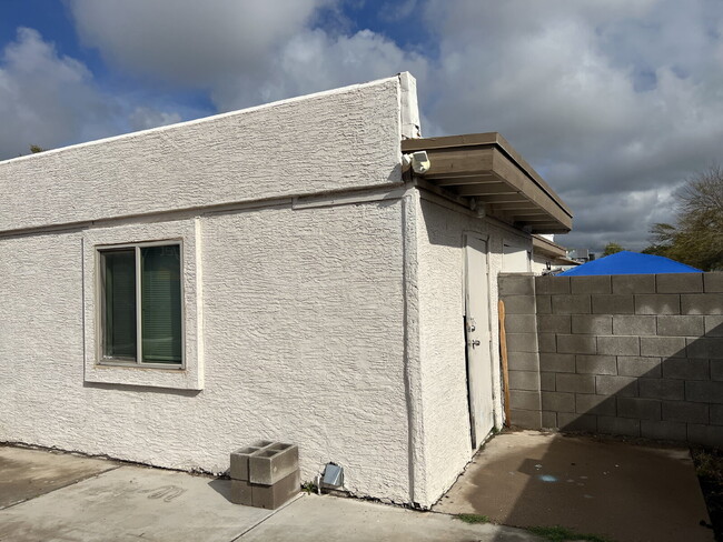 Building Photo - TERRIFIC TWO BEDROOMS ONE BATHRROM REMODEL...