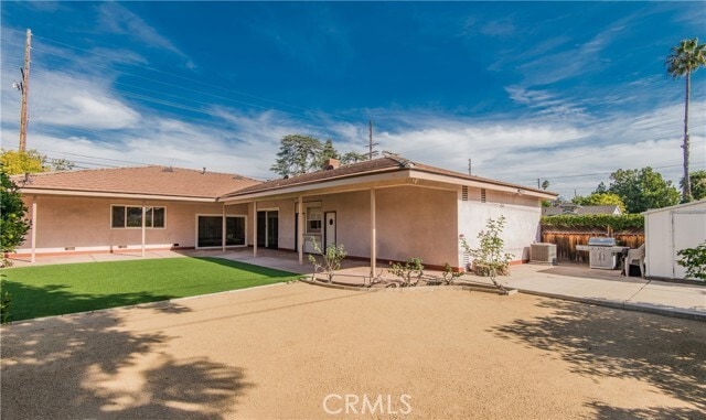 Building Photo - 13104 Magnolia Blvd