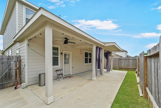 Building Photo - 23659 Goodfellow Dr