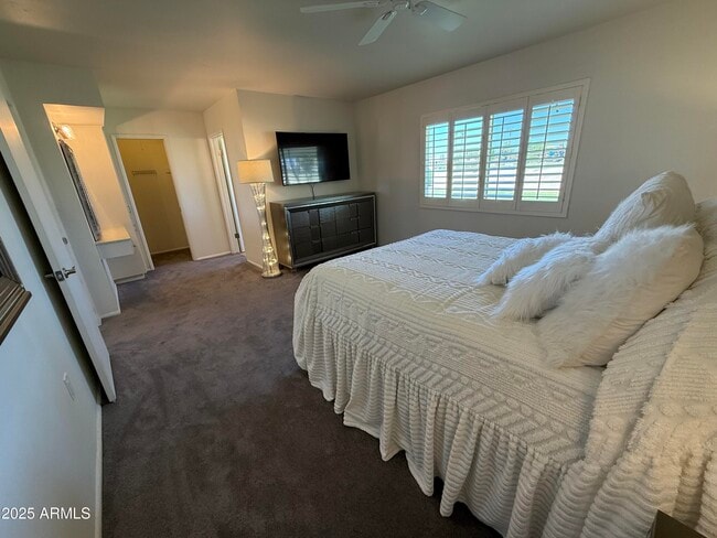 Building Photo - 10416 W Prairie Hills Cir