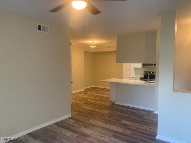 Building Photo - 6321 Aragon Way