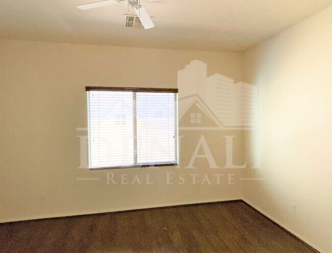 Building Photo - 144 S 108th Dr
