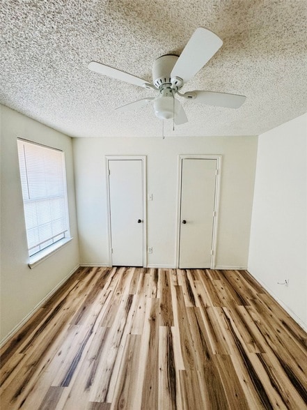 Building Photo - 1322 Bluffview Dr