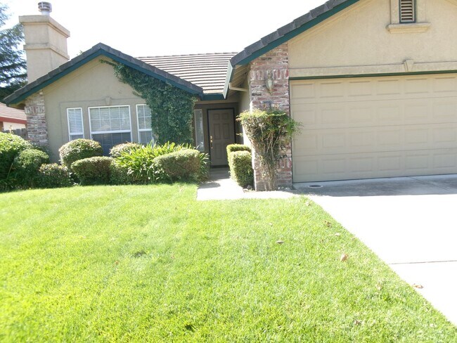 Building Photo - 218 Idlewild Dr