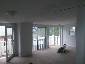 Building Photo - 314 N Bryan St