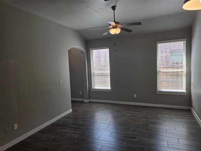 Building Photo - 239 Hidden Springs Dr