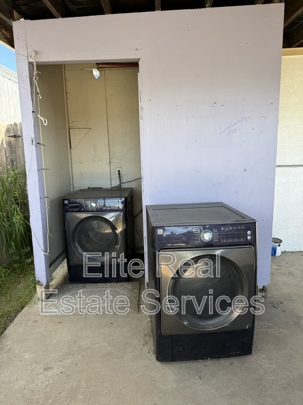 Building Photo - 6342 Springfield St