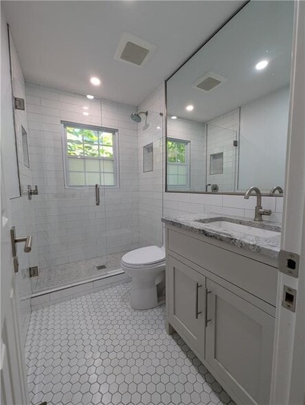 Building Photo - 2079 Northside Dr NW