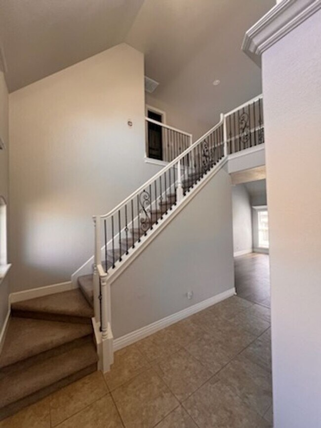 Building Photo - Spacious 4 Bedroom Home in Centerton