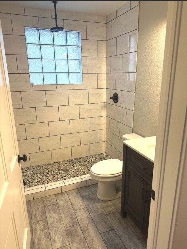 Building Photo - Beautiful 3 Bed/2 Bath in Downtown Colorado Springs!