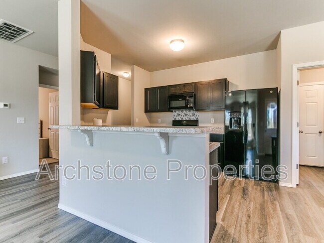 Building Photo - 1308 Dustin Dr