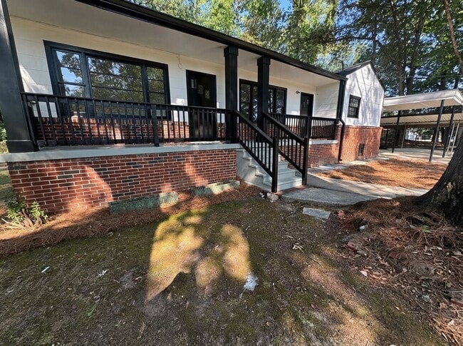 Building Photo - 1847 Derrill Dr