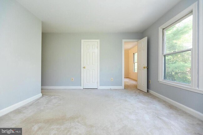 Building Photo - 6413 Wilson Ln