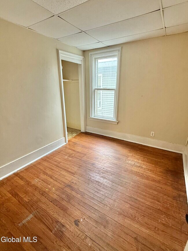 Building Photo - 70 Academy St