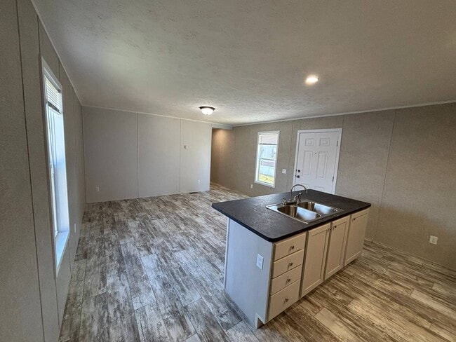 Building Photo - 1111 OH-133
