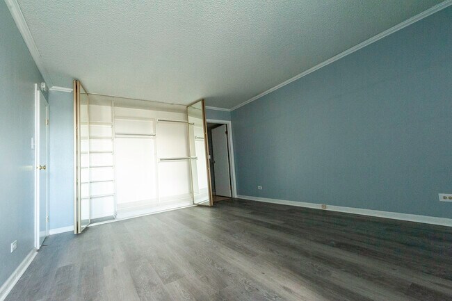 Building Photo - 1313 N Williams St