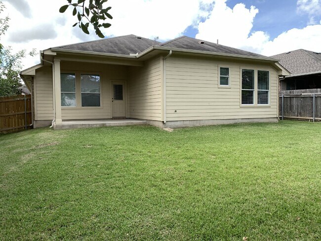 Building Photo - Coming Soon! 3BD 2BA Home for Rent: Kyle T...