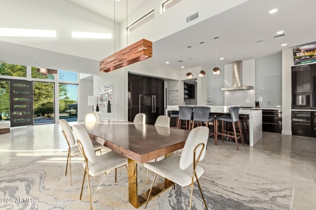 Building Photo - 6636 N 48th St