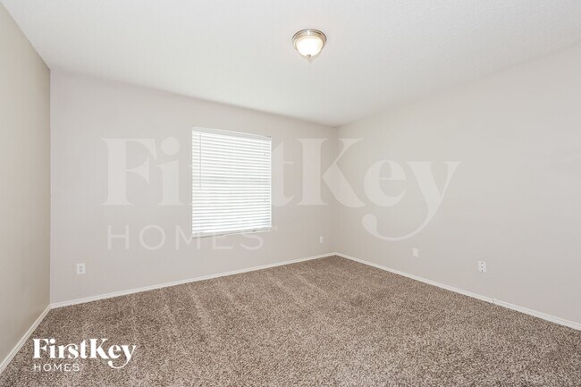 Building Photo - 1273 Longleaf Dr